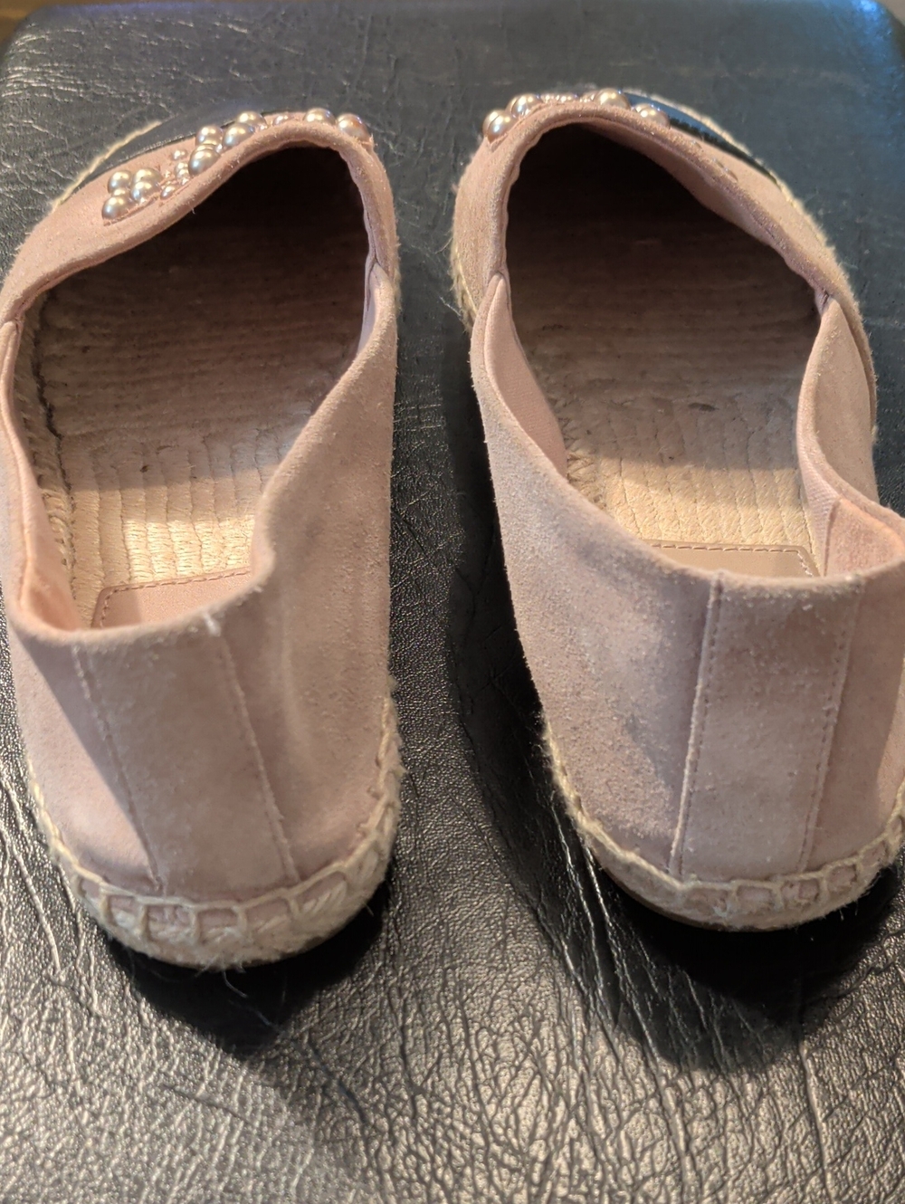 TORY BURCH blush pink suede espadrilles with pearl logo - size 8.5 - Picture 6 of 9